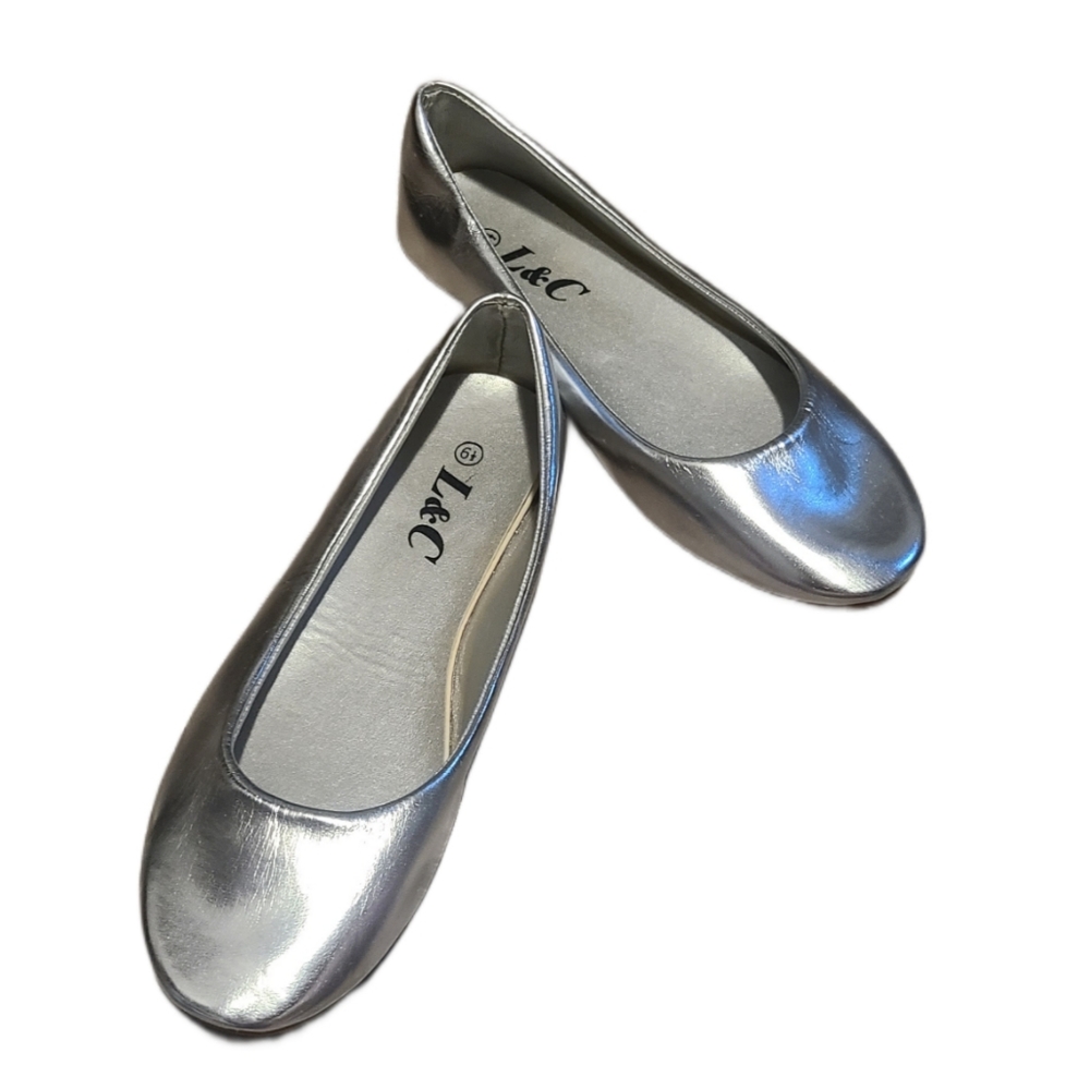 *3 for 20* L&C Silver Ballet Flats